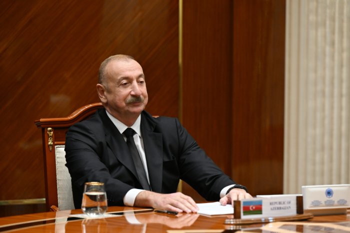       Prezident:    "Xankəndi tikiş fabriki Qarabağa qardaş özbək xalqından çox böyük hədiyyədir"   