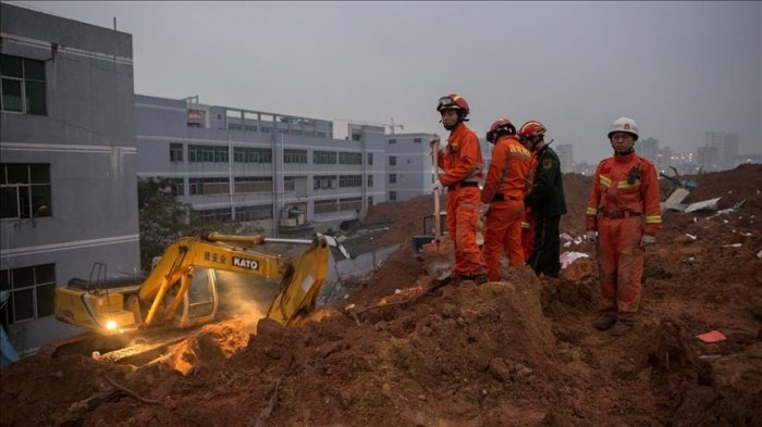 2 killed, 5 missing after landslide in southern China
