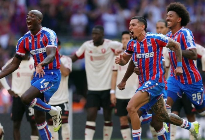 Crystal Palace defeat Liverpool on penalties to win Community Shield