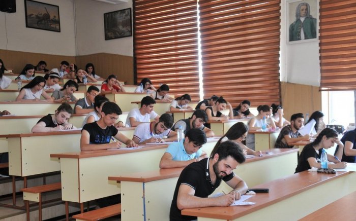    Universitetlərə imtahansız qəbul olanların sayı açıqlanıb   