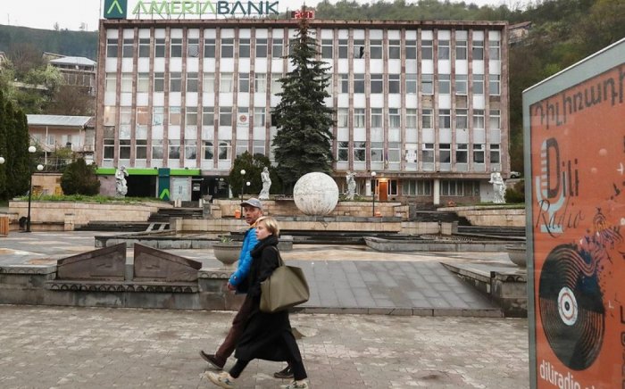 Ermənistan bankları rusiyalılar barədə məlumatlar toplayır