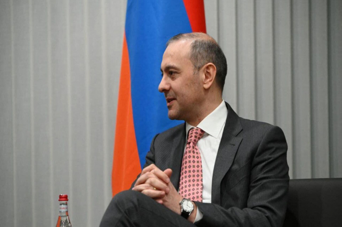 Erməni diplomat Azərbaycana casusluqda günahlandırılır