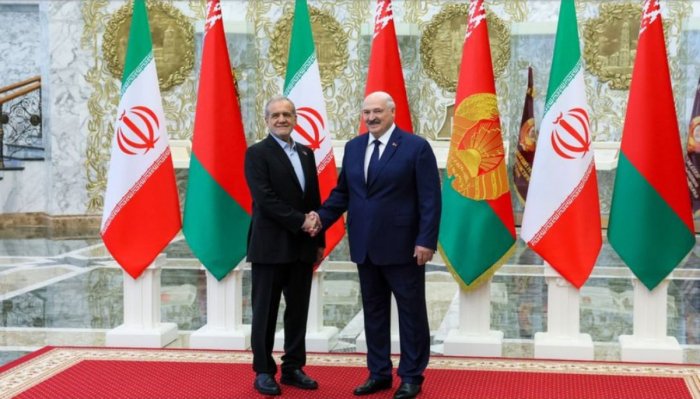 Belarusla İran arasında bir sıra müqavilələr imzalanıb
