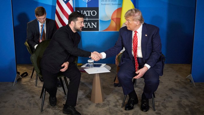    Zelenski Trampın qəbuluna gedib   