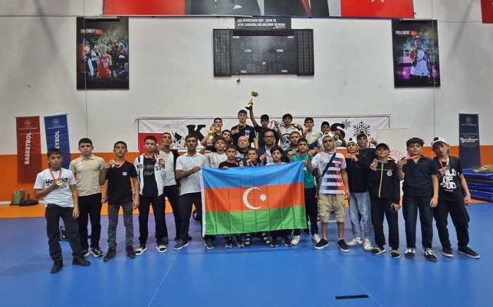Güləşçilərimiz Türkiyədə 31 medal qazandılar