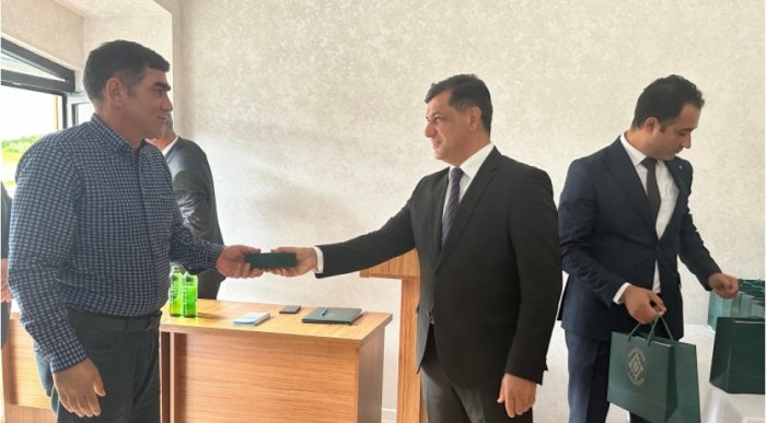 Kəlbəcərdə daha 29 ailəyə mənzillərin açarları təqdim edilib  
