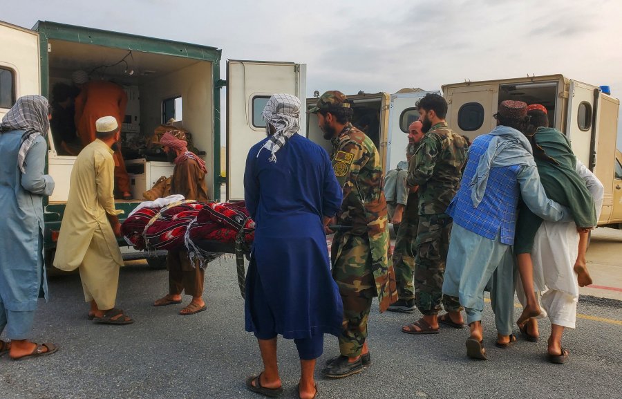 Afghanistan earthquake death toll exceeds 800