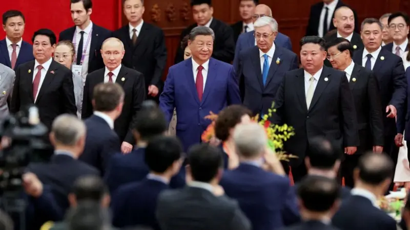   Strength prevails only for a time, Xi says in reception  