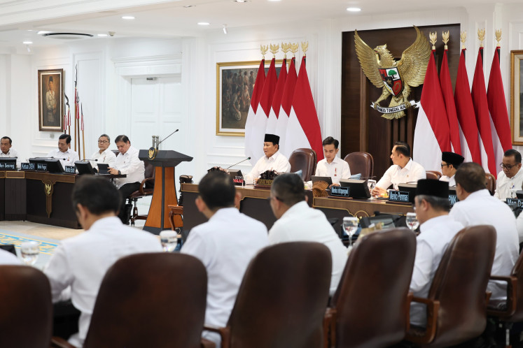 Indonesian president reshuffles cabinet