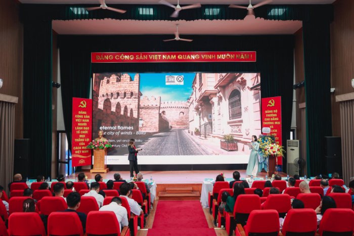 Azerbaijan highlights tourism potential in Hanoi