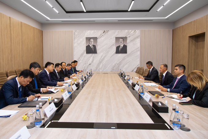   Aserbaidschan und China intensivieren Partnerschaft bei der Digitalisierung von Transport und Logistik  