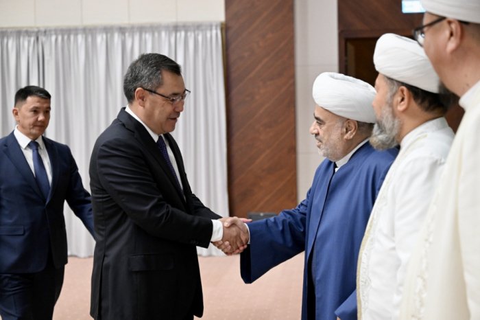 Chairman of Caucasus Muslims Office meets with Kyrgyz President