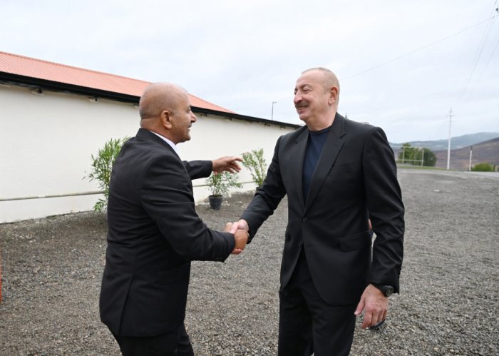  Ilham Aliyev besucht das Dorf Sos im Bezirk Chodschavend 