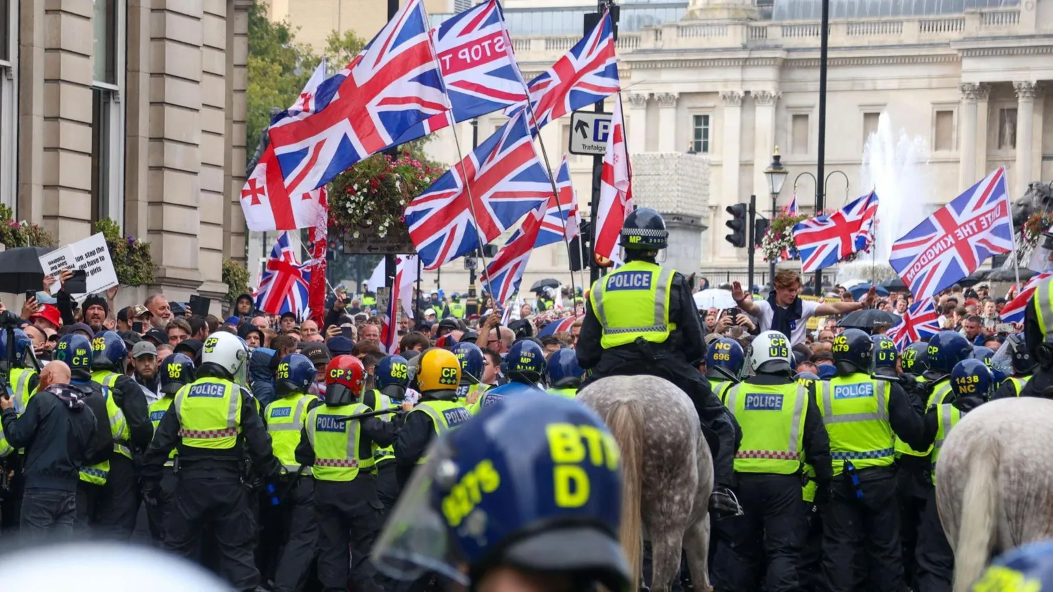 We will never surrender our flag, Sir Keir Starmer says