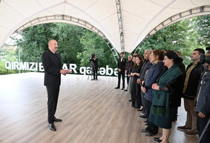     Ilham Aliyev:   Wir haben der ganzen Welt bewiesen, dass wir eine starke und entschlossene Nation sind  