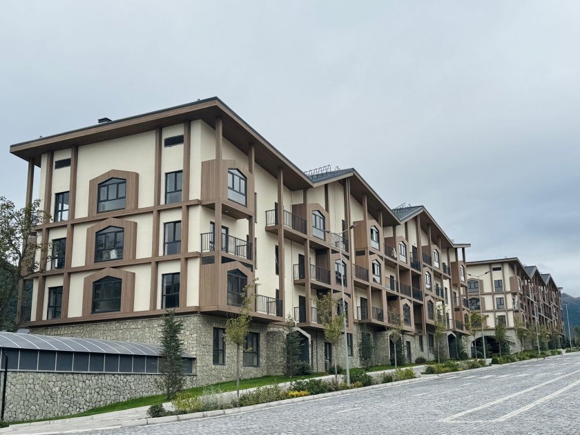 32 families relocated to Kalbajar city get house keys