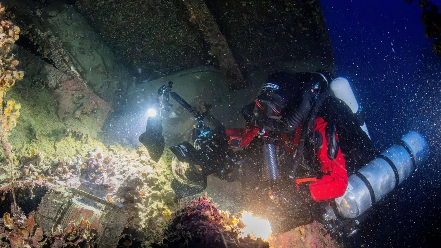 Artefacts recovered from Titanic