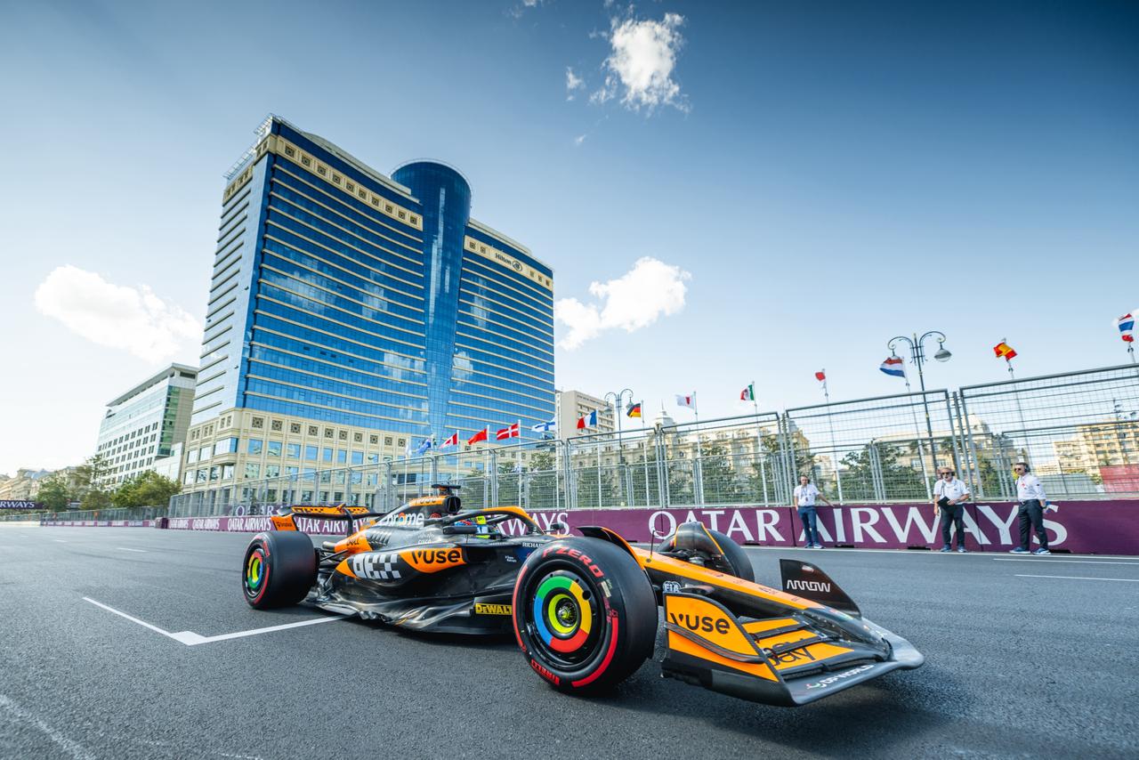   Formel-2-Fahrer starten zum freien Training in Baku  