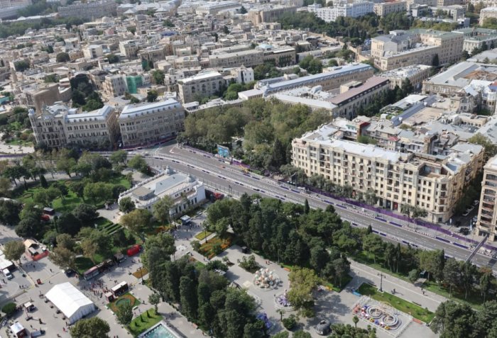   Bakının əsas mərkəzi yolları açılıb   
