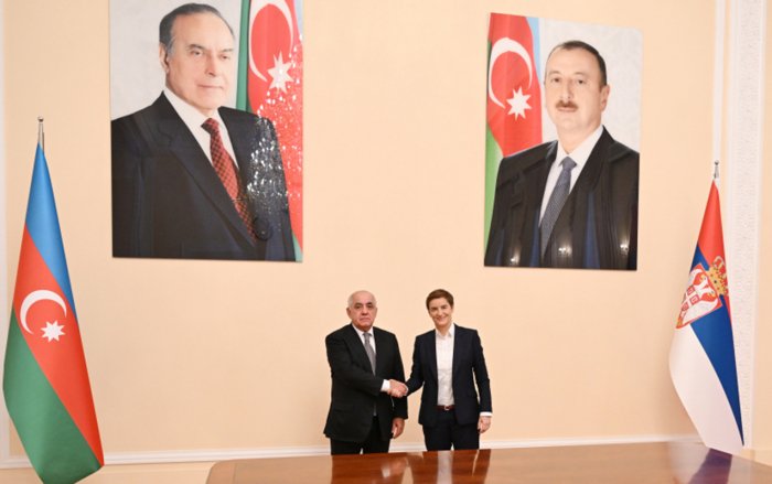 Əli Əsədov Ana Brnabiç ilə görüşdü  
