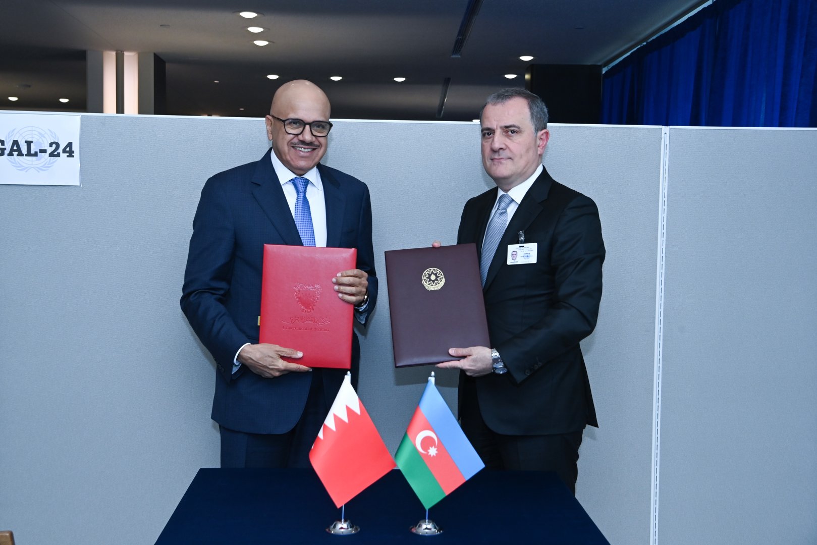   Aserbaidschan und Bahrain unterzeichnen Abkommen zur Visumbefreiung  