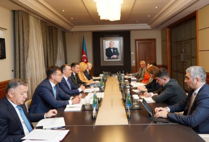Azerbaijan, ADB explore ways of expanding cooperation