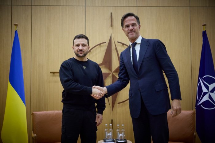 Zelenskyy, Rutte discuss strengthening Ukraine