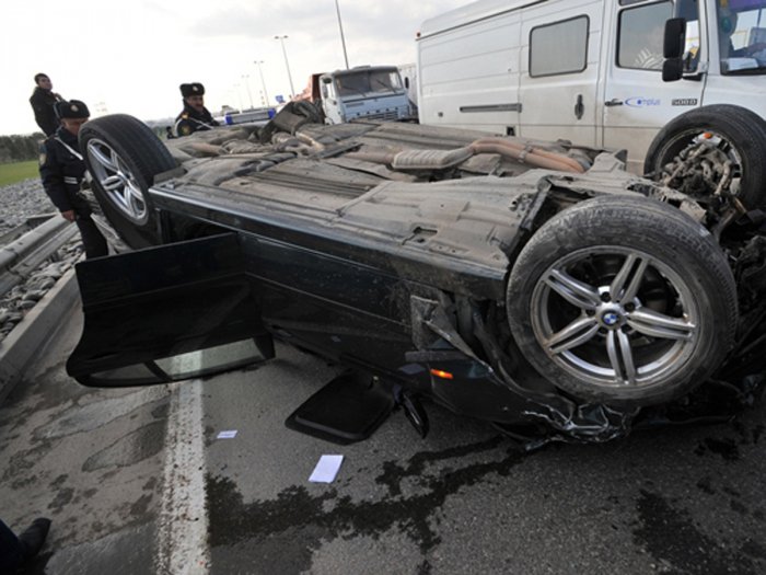 Qazaxıstanda yol qəzasında 10 nəfər ölüb  
