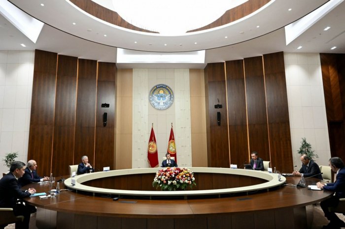    Əli Əsədov Bişkekdə Sadır Japarovla görüşüb     
