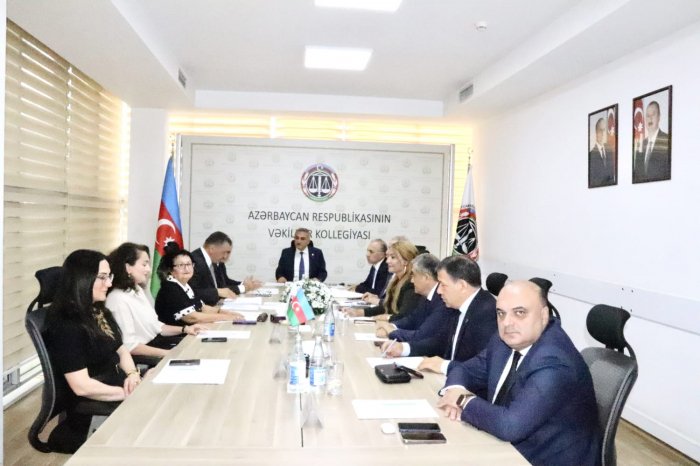 Vəkillər Kollegiyası Rəyasət Heyətinin növbəti iclası keçirilib
