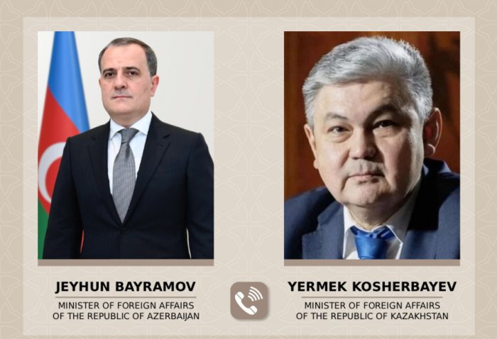 Azerbaijani, Kazakh FMs hold phone talk