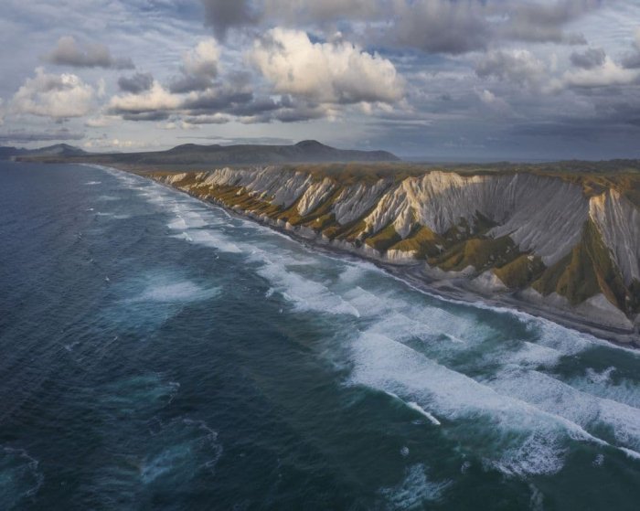 US issues tsunami threat as magnitude-7.4 quake rocks Russian Far East