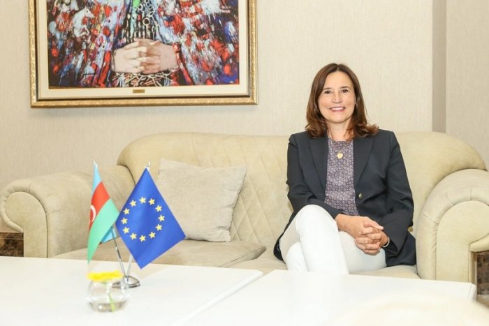    Aİ-nin yeni səfiri Azərbaycana gəlib     

