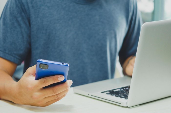İstifadəçilərin interneti hansı məqsədlərlə işlətdikləri açıqlanıb