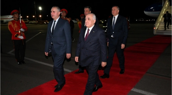    Baş nazir Əli Əsədov Tbilisidə səfərdədir  