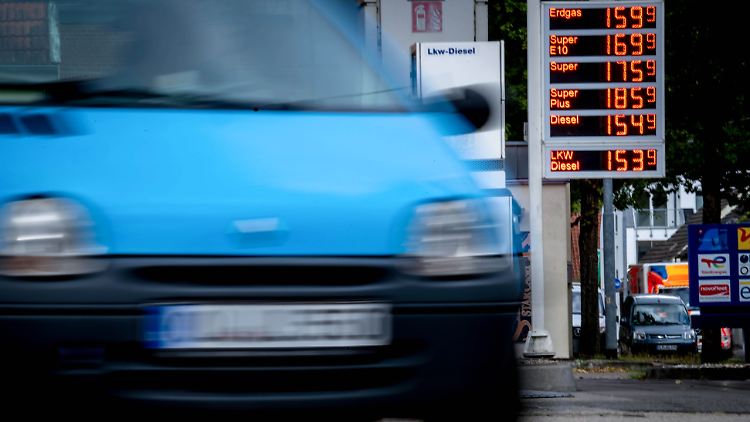   Kartellamt nimmt Benzinpreise unter die Lupe  