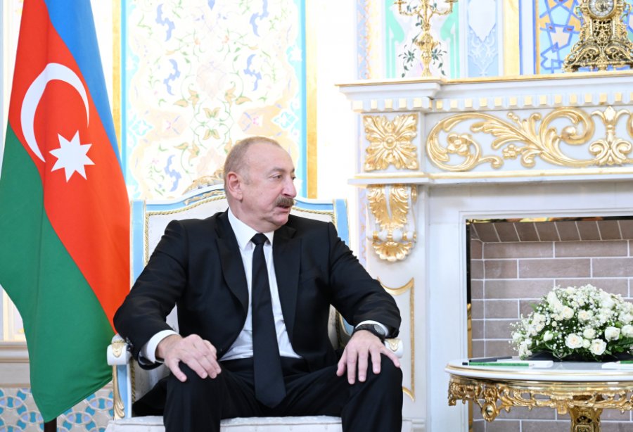 President Ilham Aliyev thanks Vladimir Putin for personally overseeing situation regarding AZAL plane crash