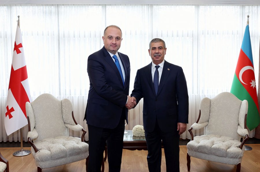 Azerbaijan Minister of Defense meets with Georgian counterpart