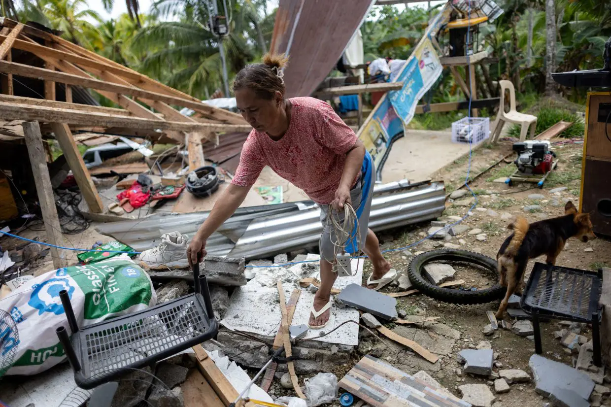   At least 7 dead after Philippines hit by twin quakes, tsunami warning up  