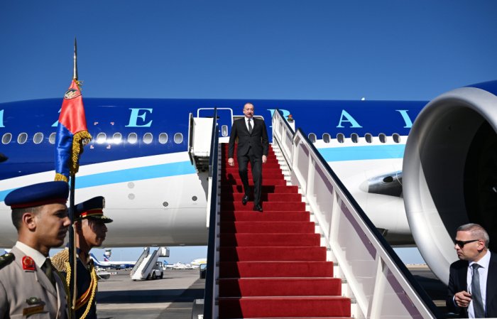           Prezident İlham Əliyev Misirdə işgüzar səfərdədir    