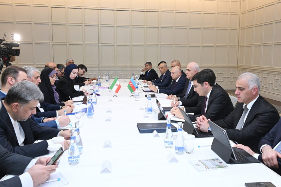   Stellvertretende Ministerpräsidenten Aserbaidschans und des Iran erörterten aktuelle Fragen der Zusammenarbeit  