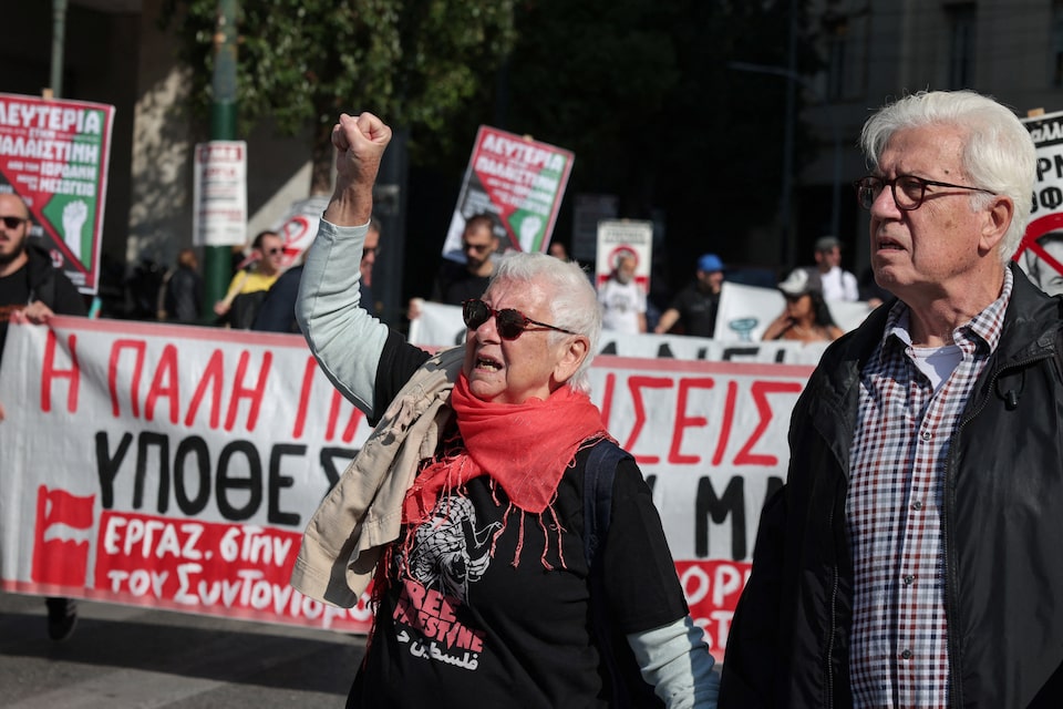 Greek strike against labour reforms disrupts transport, services