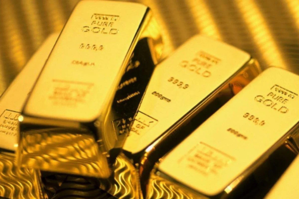   Gold price surpasses $4,200, setting a new all-time high  