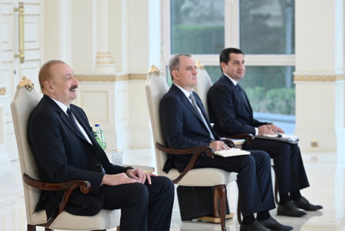       İlham Əliyev:    "Fransa ilə anlaşılmazlığa səbəb olan məsələlər keçmişdə qaldı"   