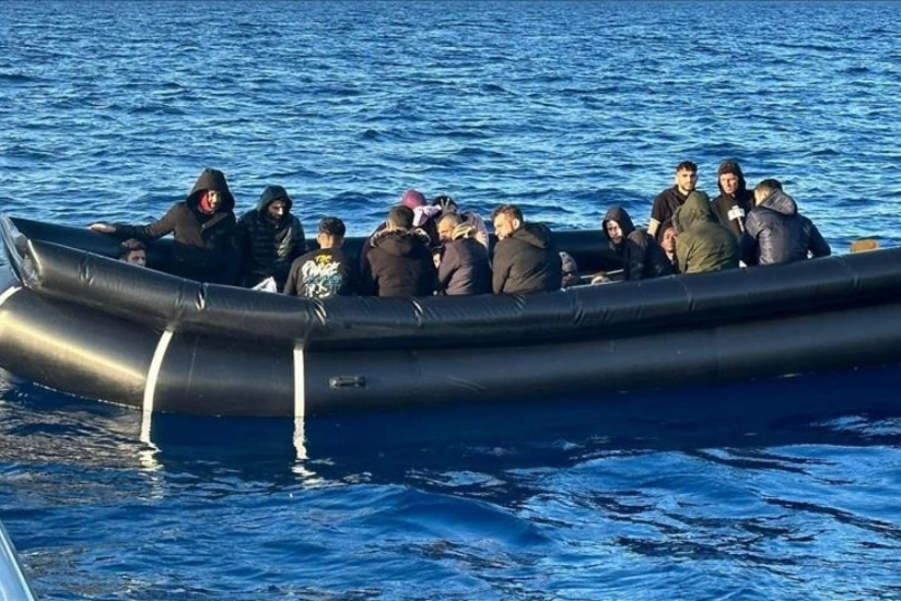   In Griechenland ist ein Boot mit Migranten gekentert, mehrere Menschen kamen dabei ums Leben  