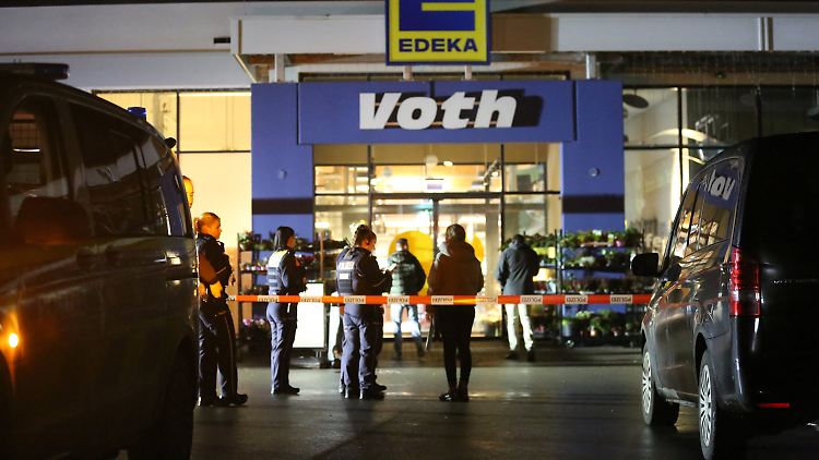   Mann ersticht Jugendlichen an Supermarkt-Kasse  