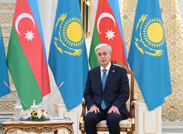       Tokayev:    Qazaxıstan və Azərbaycan qardaş xalqlar və millətlərdir   