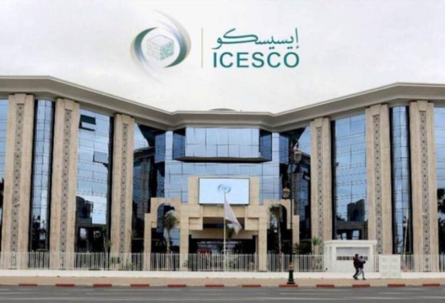 ICESCO Director-General meets Azerbaijani youth