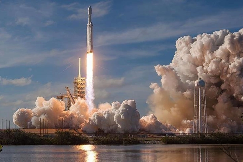  Eine chinesische Rakete hat einen experimentellen Kommunikationssatelliten in die Umlaufbahn gebracht 