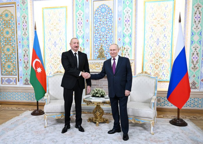   Wladimir Putin telefoniert mit Ilham Aliyev  